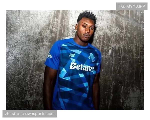 波尔图主场巨龙球场气势如虹 本赛季七战全胜未丢分